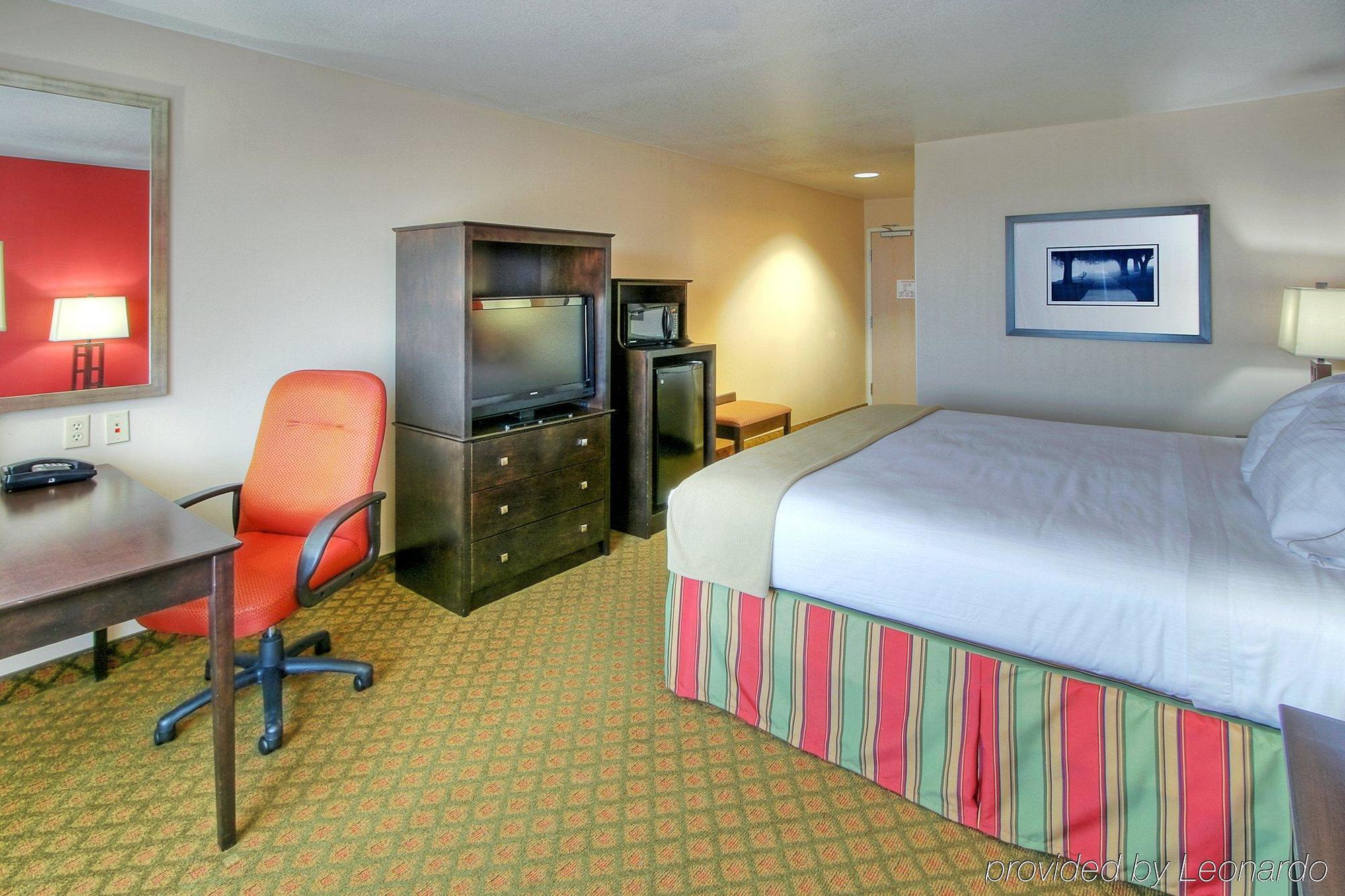 Holiday Inn Express And Suites - Tucumcari, An Ihg Hotel Phòng bức ảnh