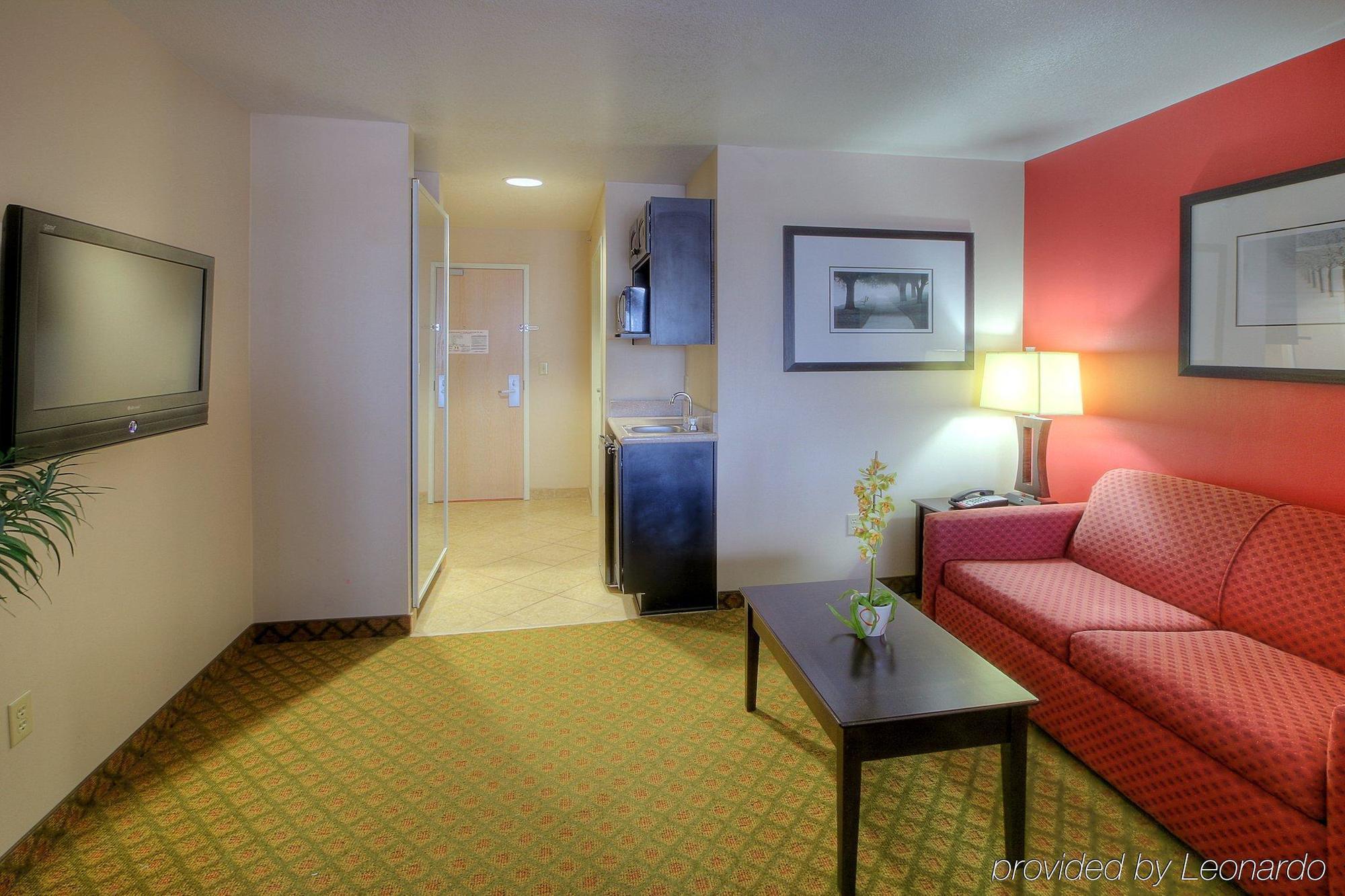 Holiday Inn Express And Suites - Tucumcari, An Ihg Hotel Phòng bức ảnh